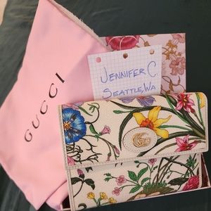 Floral Gucci Wallet Like New